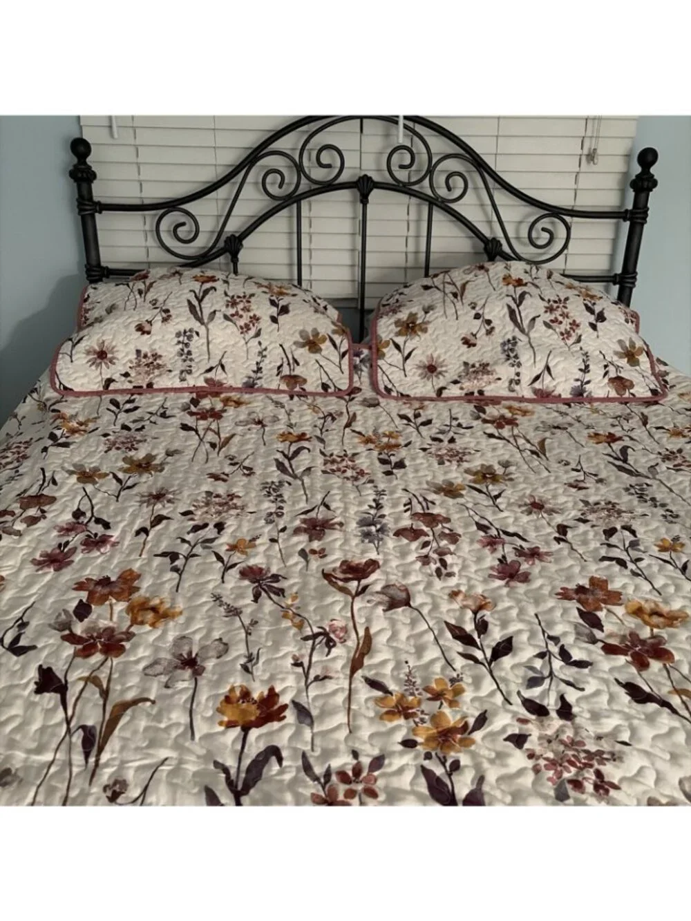 Vintage Quilted Bedspread W/ 2 Standard Shams Full Size Multicolor Floral Retro